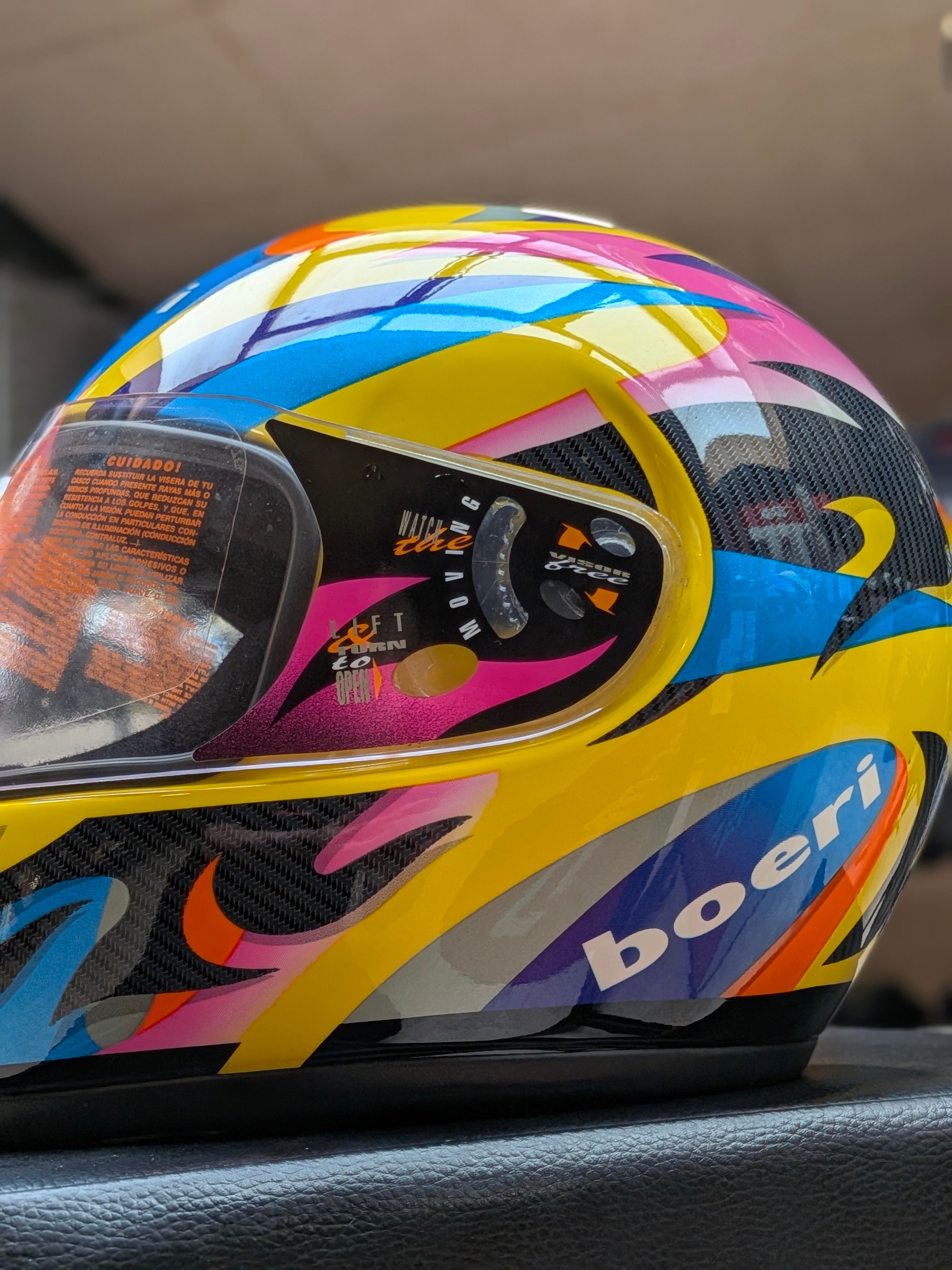 Boeri Retro Full-Face Hjelm Regnbue Design