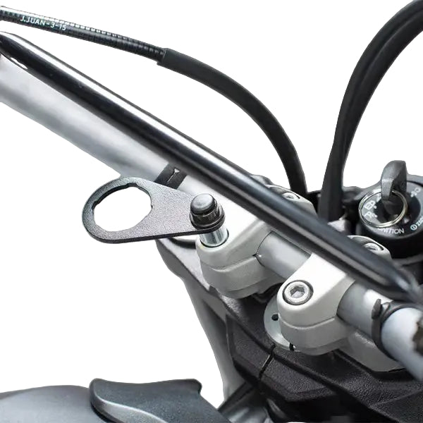 EMA.00.107.12300Holder til Cigaret udtag 1 hul mont Ø8