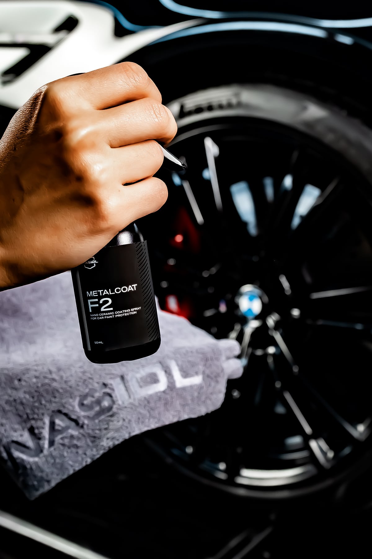 nasiol-MetalCoatF2-LifeStyle-03-1200×1800-1